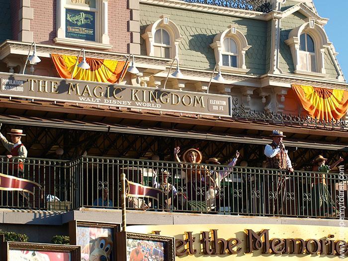 Main Street residents opening Magic Kingdom