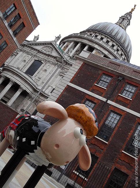 Hamish Shaun with St Paul's Cathedral in the background. Part of the Shaun in the City Art Trail in London.