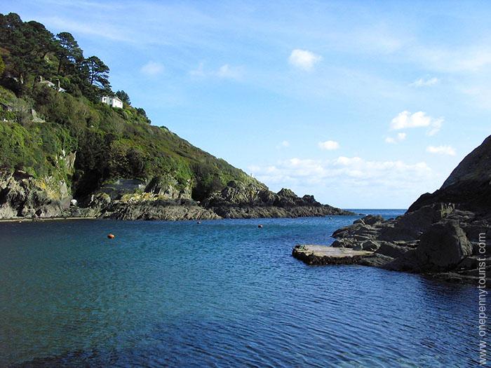 Polperro, one of Cornwall's many fishing villages tucked away out of plain sight. UK Seaside Bucket List destinations for 2016. OnePennyTourist.com